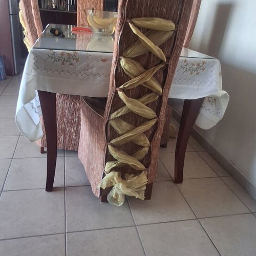 Dining table like new, solid cherry wood, 1.65×0.87 closed, 2.50 open