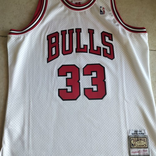 NBA Classic Chicago Bulls Mitchell and Ness Jersey XL like new