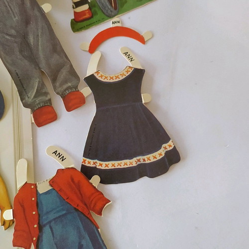 Vintage collectible paper doll with clothes Shackman 1986 like new
