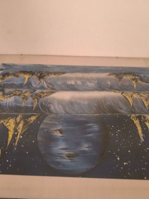 Spray painting like new with frame