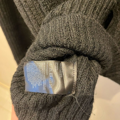 H&M sweater like new, size XL, black