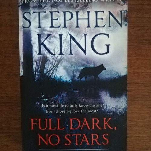 Stephen King paperback books used, Full Dark No Stars and Lisey's Story