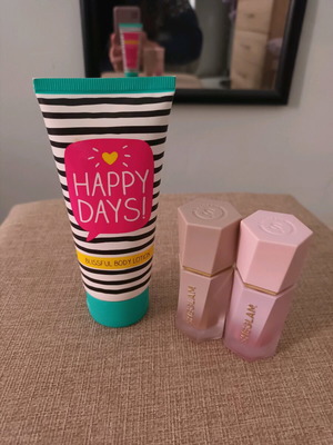 Liquid blush and contouring makeup set