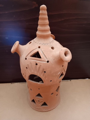 Clay decorative flaros used, good condition