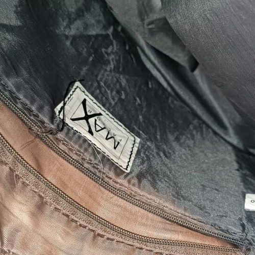 Max Factor small walking bag like new
