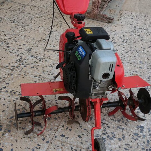 Italian tiller with Honda 5hp motor like new