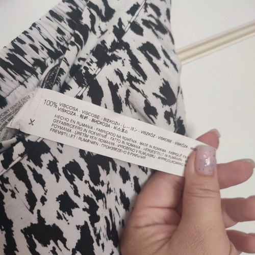 Wide summer pants with pockets Bershka like new, black and white, size M