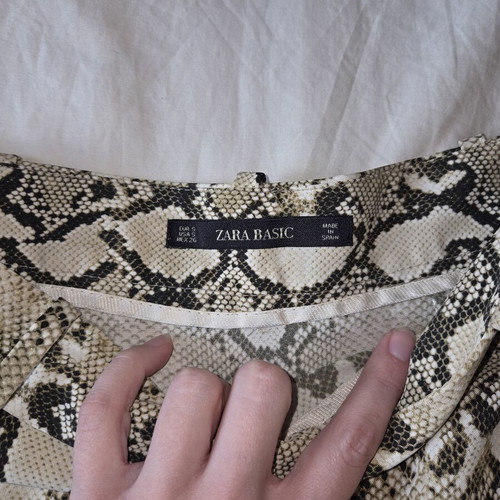 Zara Basic Snakeskin Print Skort S Like New