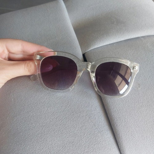 Sunglasses with transparent lightweight acetate frame like new