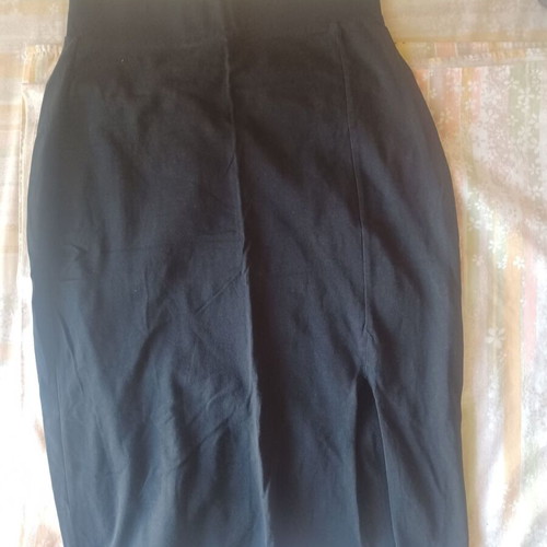 Even&Odd midi fitted black skirt like new