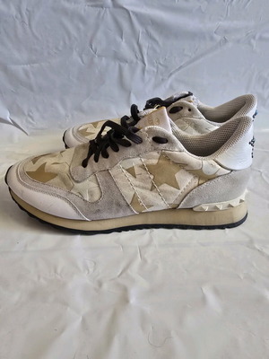 Valentino Garavani Rockrunner sneakers like new, beige, size 43