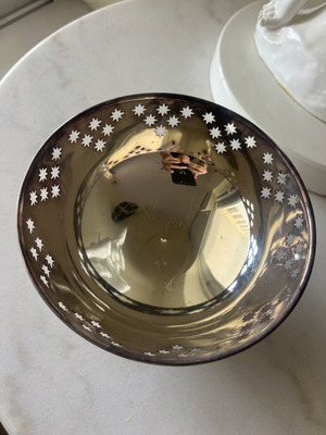 Vintage metal bowl, hard to find