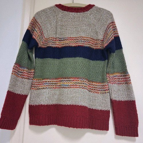 Czyoon sweater used, size M, multicolor