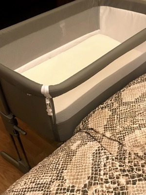 Baby cot like new