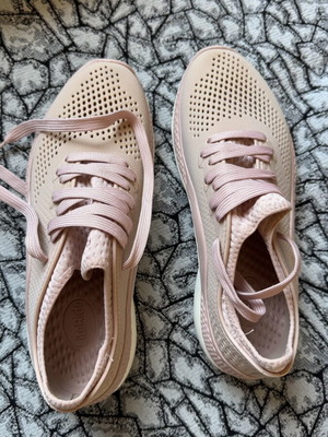 Crocs LiteRide 360 Pace women's pink sneakers, size W9 (39-40)