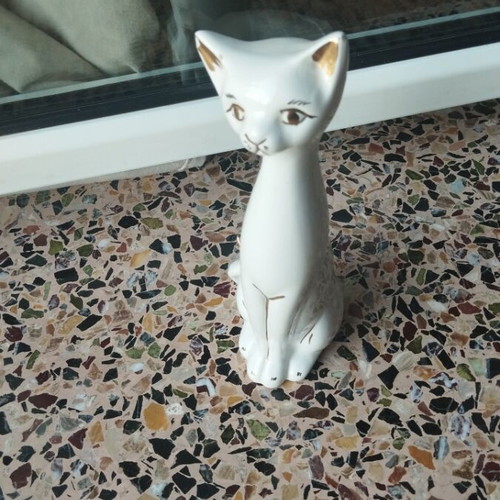 Porcelain Cat Figurine Hungary 23cm like new