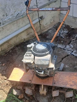 Tiller used with extra blades for extension