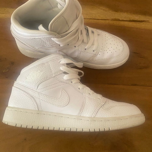 Nike Air Jordan sneakers size 37.5 used, white