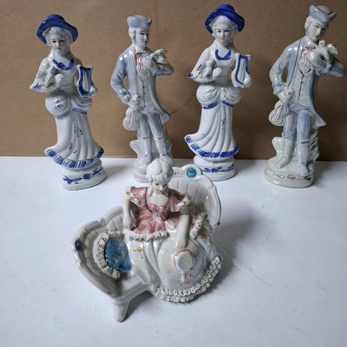 Porcelain figures like new, pack of 5 pieces