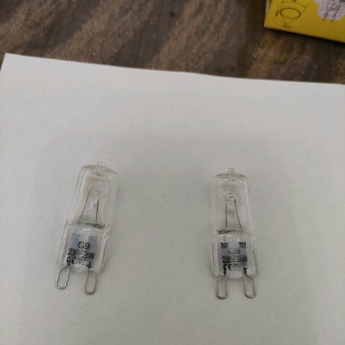 Set of 2 Halogen G9 28W bulbs used, functional
