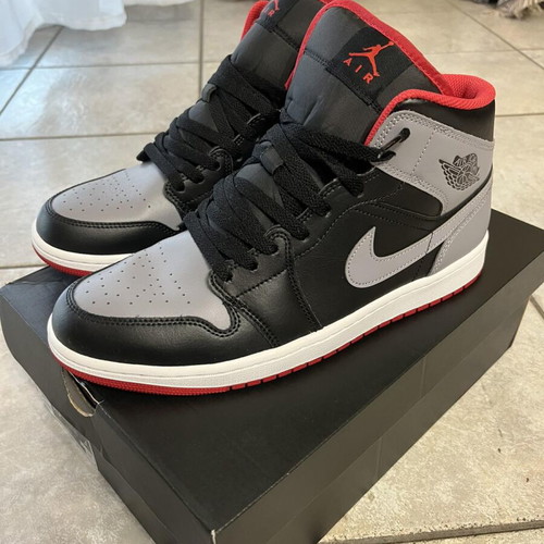 Jordan 1 Mid Bread Shadow sneakers new size 44.5 black red