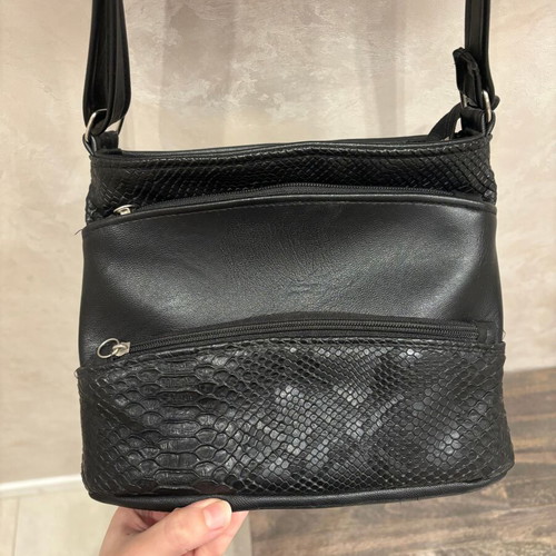 Women's shoulder bag like new, black, eco leather