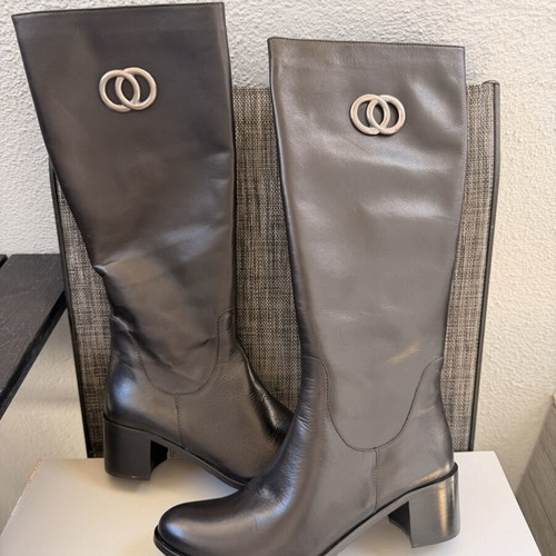 Leather boots size 40 new, black