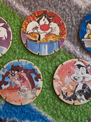 Mega Tasty Tops caps used, set of 5