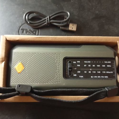 Solar emergency radio new with USB-C and powerbank
