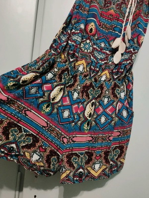 Καλοκαιρινό φόρεμα jumpsuit με ιδιαίτερο σχέδιο σαν καινούργιο