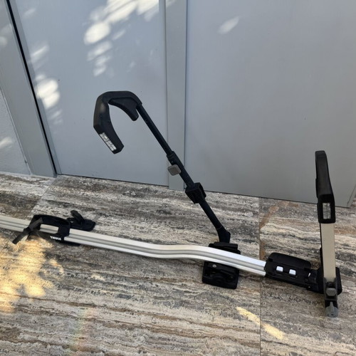 Thule Upride Roof Bike Rack like new