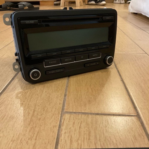 VW radio for group 2008 to 2012 like new