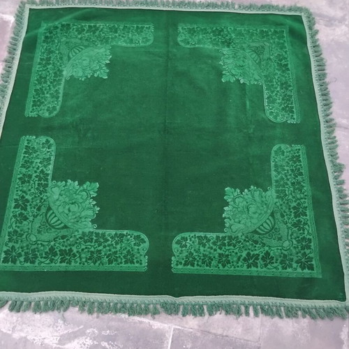 Vintage velvet tablecloth Helios green cypress 1.40 x 1.40 like new
