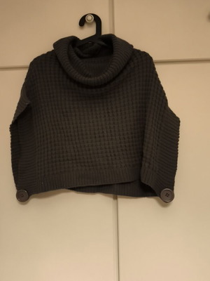 Women's knitted poncho handmade like new, gray, one size