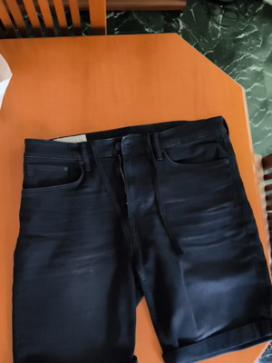 Ανδρική τζιν βερμούδα H&M Large με λάστιχο, σε άριστη κατάσταση