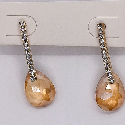 Stud earrings with crystals new