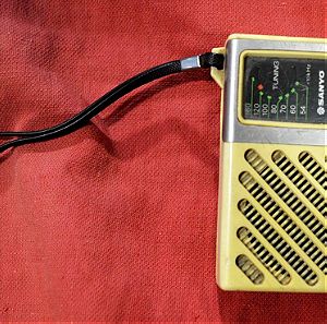 Ραδιόφωνο – τρανζίστορ «SANYO» made JAPAN της δεκαετίας του 1970 (40 ευρώ)