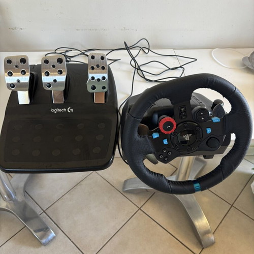 Logitech G29 Racing Wheel and Pedals like new