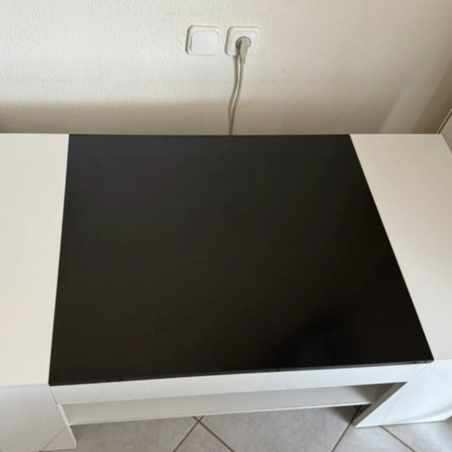 Coffee table used with small mark