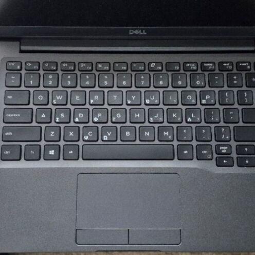 Dell 7400 laptop, 16GB RAM, i5 8365U, 250GB NVMe SSD, touch screen