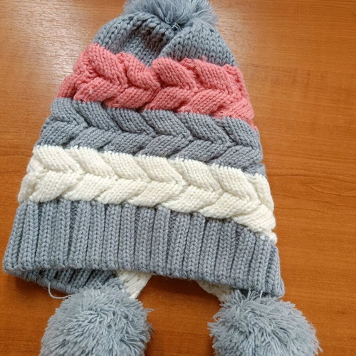 Knitted hat like new