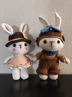 Pair of handmade amigurumi crochet dolls, 16 cm
