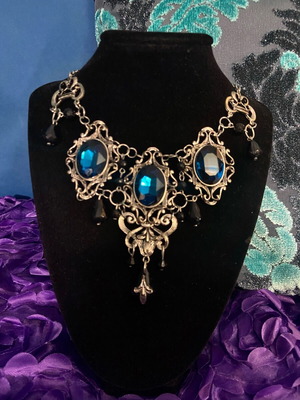 Gothic Victorian κολιέ σαν καινούργιο με τιρκουάζ gems Restyle