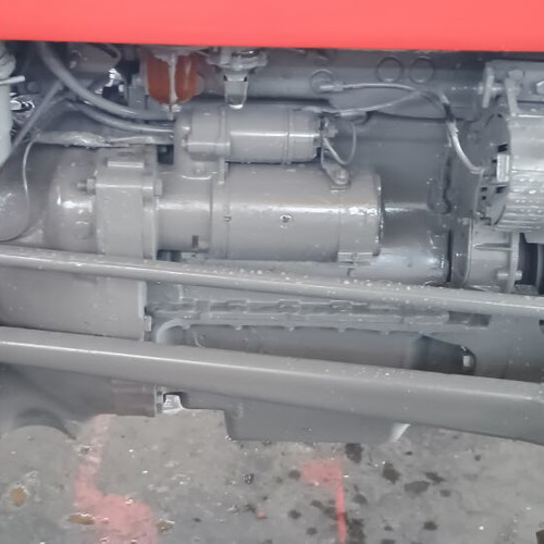 Massey Ferguson 135 tractor like new, 45 hp, serviced engine