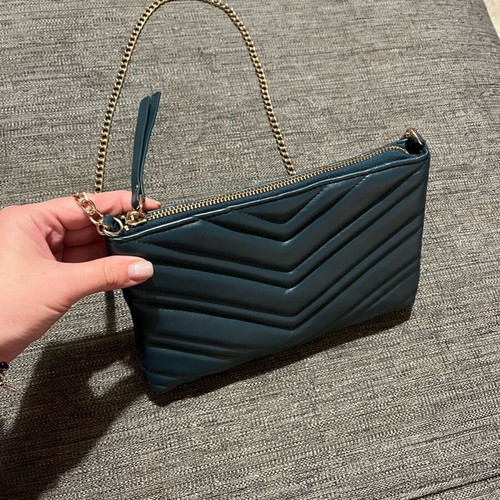 H&M crossbody bag green like new