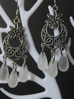 Handmade earrings new, white and silver, 4 cm height