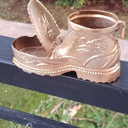 Vintage metal ashtray in boot shape Italian made used