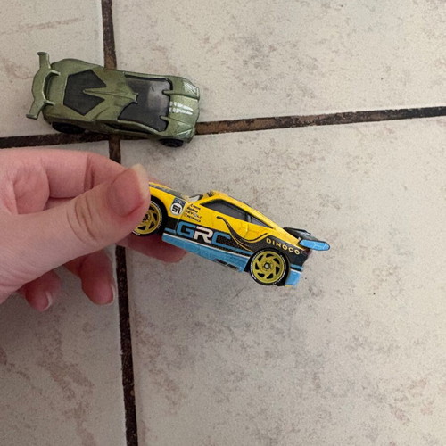 Metal toy cars pack of 2, GRC Cruz Ramirez and green
