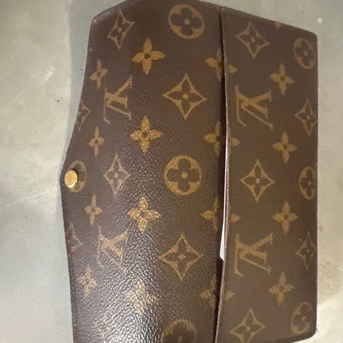 Louis Vuitton Wallet large size like new, brown
