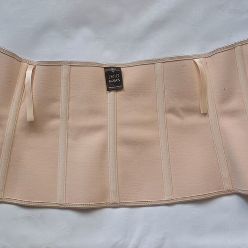 Zeta Curves Petit Extra Curvy Waist Corset used, beige